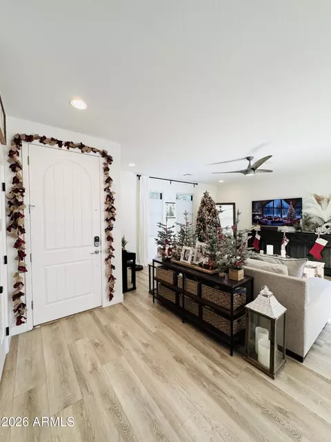 Entry Way - 10431 E Natal Ave, Mesa, AZ 85209 photo 2 of 3