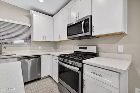Kitchen - 6510 E Arbor Ave, Mesa, AZ 85206 photo 2 of 2