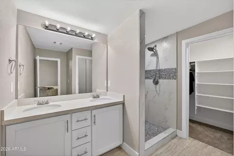 Bath - 6510 E Arbor Ave, Mesa, AZ 85206 photo 3 of 4