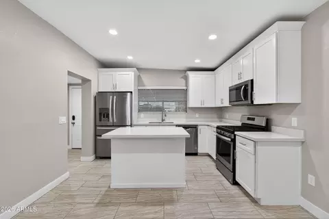 Kitchen - 6510 E Arbor Ave, Mesa, AZ 85206 photo 1 of 2