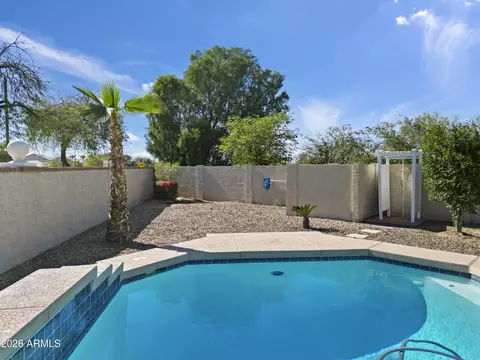 Exterior - 2821 E Morgan Ct, Gilbert, AZ 85295 photo 4 of 17