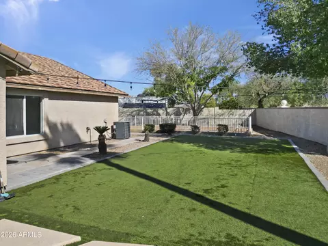 Exterior - 2821 E Morgan Ct, Gilbert, AZ 85295 photo 5 of 17