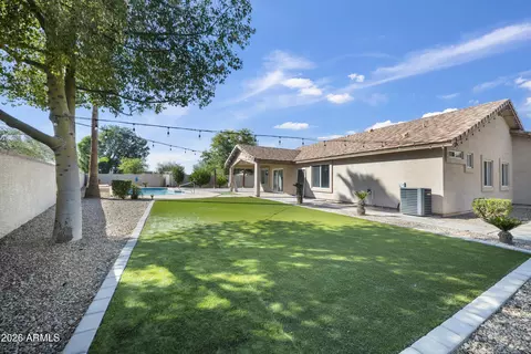Exterior - 2821 E Morgan Ct, Gilbert, AZ 85295 photo 16 of 17