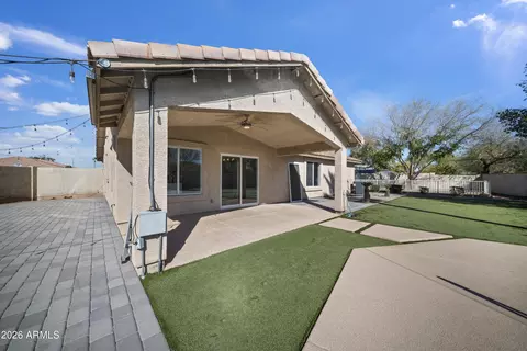 Exterior - 2821 E Morgan Ct, Gilbert, AZ 85295 photo 13 of 17