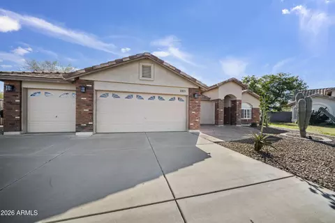2821 E Morgan Ct, Gilbert, AZ 85295
