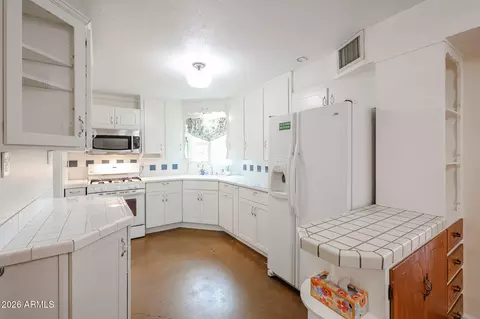 Kitchen - 3108 N 21st Pl, Phoenix, AZ 85016 photo 1 of 4