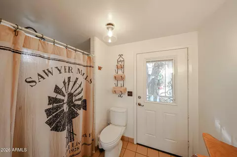 Bath - 3108 N 21st Pl, Phoenix, AZ 85016 photo 1 of 7