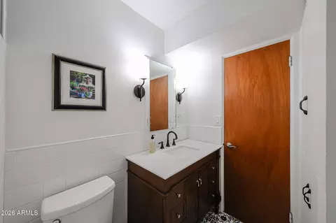 Bath - 3108 N 21st Pl, Phoenix, AZ 85016 photo 7 of 7