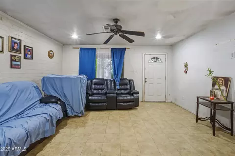 Entry Way - 10013 N 16th Ave N, Phoenix, AZ 85021 photo 1 of 2