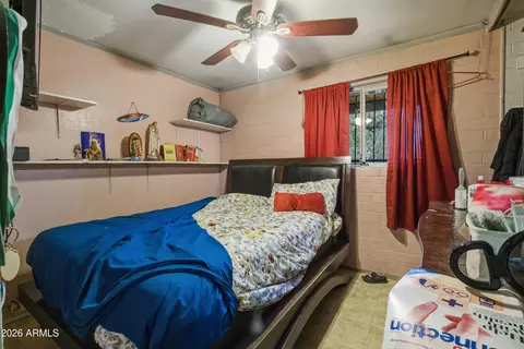 Bedroom - 10013 N 16th Ave N, Phoenix, AZ 85021 photo 2 of 4