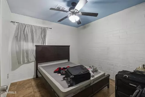 Bedroom - 10013 N 16th Ave N, Phoenix, AZ 85021 photo 1 of 4