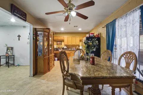 Dining - 10013 N 16th Ave N, Phoenix, AZ 85021 photo 2 of 2