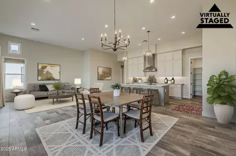 2660 E Longhorn Ct, Gilbert, AZ 85297