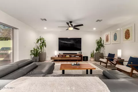 Living - 1232 E Broadmor Dr, Tempe, AZ 85282 photo 2 of 3