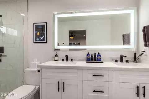 Bath - 1232 E Broadmor Dr, Tempe, AZ 85282 photo 1 of 4