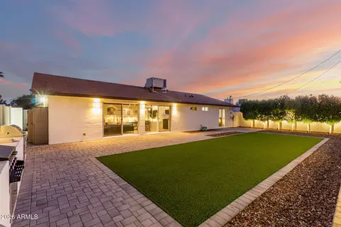 Exterior - 1232 E Broadmor Dr, Tempe, AZ 85282 photo 7 of 16