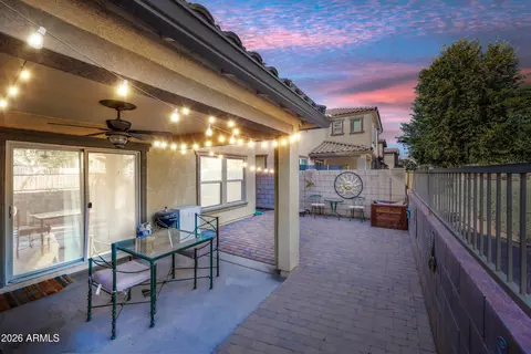Exterior - 867 S Swallow Ln, Gilbert, AZ 85296 photo 2 of 4