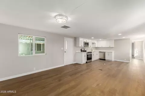 15431 N 16th Dr, Phoenix, AZ 85023 photo 6