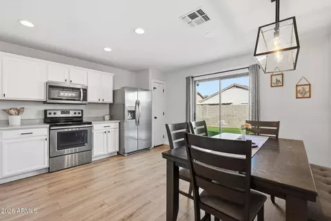 Kitchen - 8550 E Lakeview Ave, Mesa, AZ 85209 photo 2 of 2