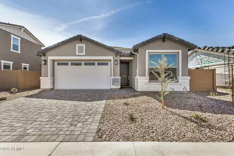 5023 W Chuck Box Rd, Laveen, AZ 85339