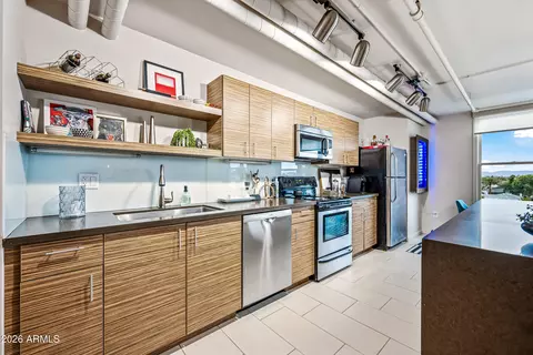 Kitchen - 535 W Thomas Rd #407, Phoenix, AZ 85013 photo 4 of 4
