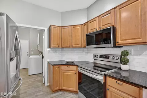 Kitchen - 7445 Eagle Crest Dr #1108, Mesa, AZ 85207 photo 2 of 3