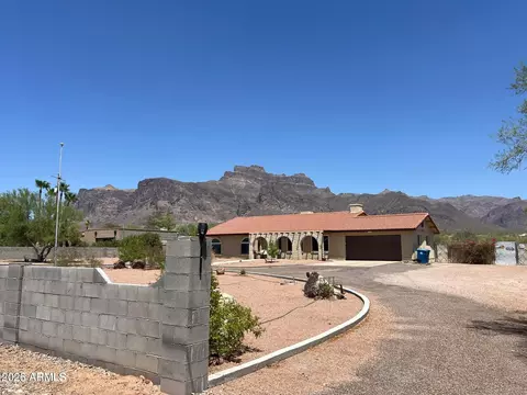 95 S Val Vista Rd, Apache Junction, AZ 85119