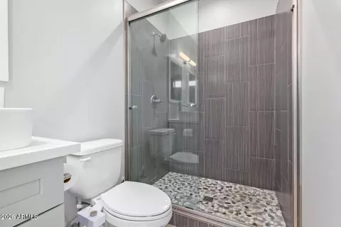 Bath - 2647 E Contention Mine Rd, Phoenix, AZ 85032 photo 3 of 5