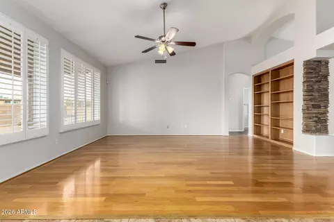 Living - 402 E Blue Eagle Ln, Phoenix, AZ 85086 photo 6 of 9