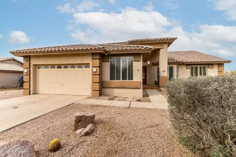 Exterior - 402 E Blue Eagle Ln, Phoenix, AZ 85086 photo 1 of 10