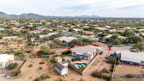 View/Area - 402 E Blue Eagle Ln, Phoenix, AZ 85086 photo 6 of 12