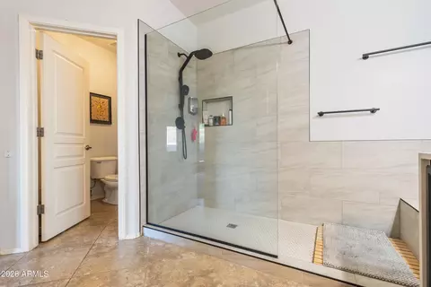 Bath - 6530 W Bent Tree Dr, Phoenix, AZ 85083 photo 2 of 5