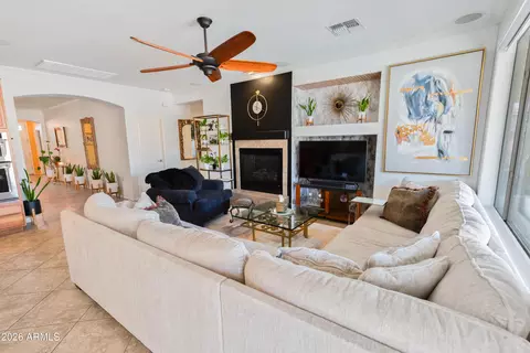 Living - 6530 W Bent Tree Dr, Phoenix, AZ 85083 photo 2 of 4