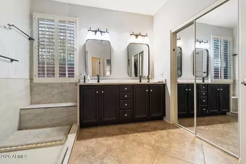 Bath - 6530 W Bent Tree Dr, Phoenix, AZ 85083 photo 1 of 5