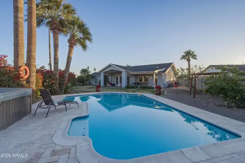 Exterior - 1970 E Duke Dr, Tempe, AZ 85283 photo 5 of 11
