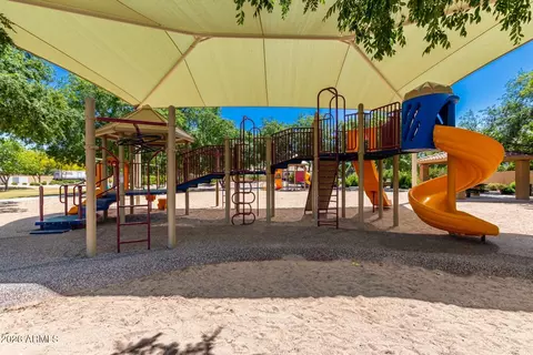 View/Area - 4261 E Crown Ct, Gilbert, AZ 85298 photo 1 of 2