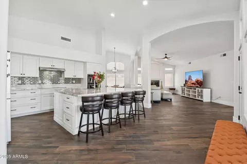 22054 N 64th Ave, Glendale, AZ 85310