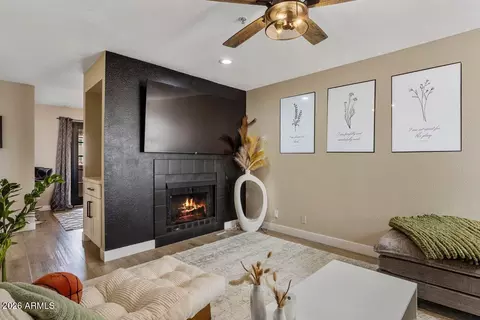 7510 E Thomas Rd #216, Scottsdale, AZ 85251