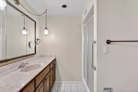 Bath - 4654 Escondido Ave, Mesa, AZ 85206 photo 1 of 2