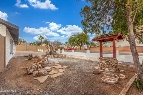 Exterior - 16632 N 18th Pl, Phoenix, AZ 85022 photo 6 of 11
