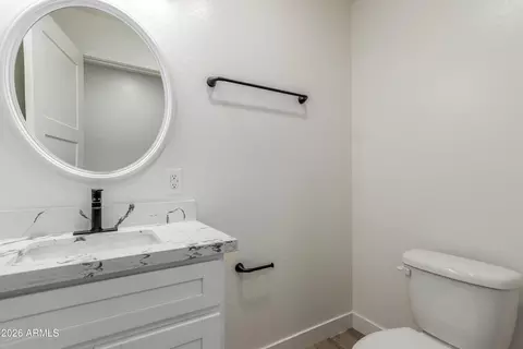 Bath - 16632 N 18th Pl, Phoenix, AZ 85022 photo 1 of 3