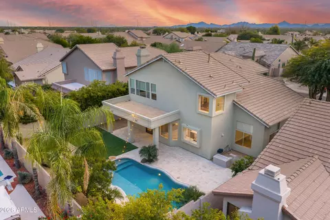 View/Area - 4564 E Chisum Trl, Phoenix, AZ 85050 photo 4 of 7