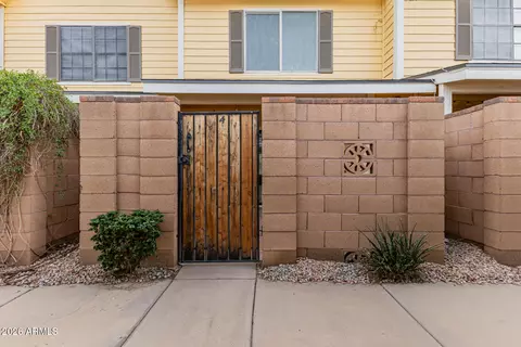 Exterior - 4843 E Corral Rd #4, Phoenix, AZ 85044 photo 3 of 13