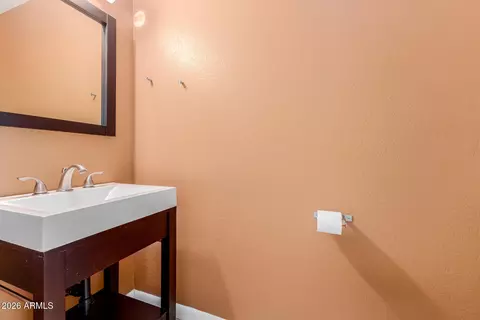 Bath - 4843 E Corral Rd #4, Phoenix, AZ 85044 photo 1 of 5