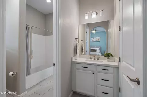 Bath - 3554 E Gemini Pl, Chandler, AZ 85249 photo 5 of 6