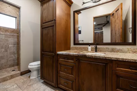 Bath - 4610 E Meadowview Dr, Gilbert, AZ 85298 photo 4 of 4