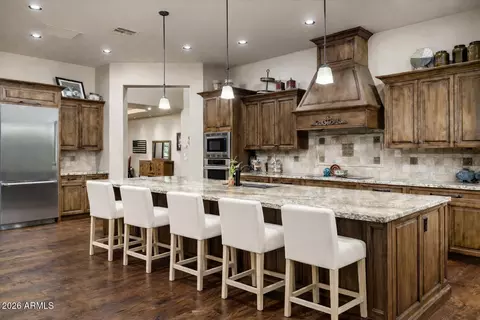 Kitchen - 4610 E Meadowview Dr, Gilbert, AZ 85298 photo 2 of 4