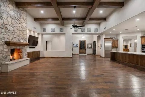 Living - 4610 E Meadowview Dr, Gilbert, AZ 85298 photo 2 of 3