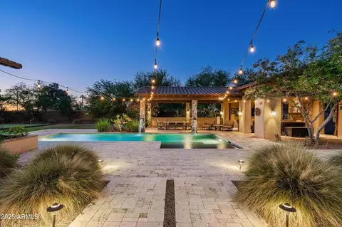 Exterior - 4610 E Meadowview Dr, Gilbert, AZ 85298 photo 6 of 17
