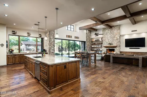 Kitchen - 4610 E Meadowview Dr, Gilbert, AZ 85298 photo 1 of 4